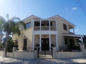 Detached Villa For Sale  in  Select Location