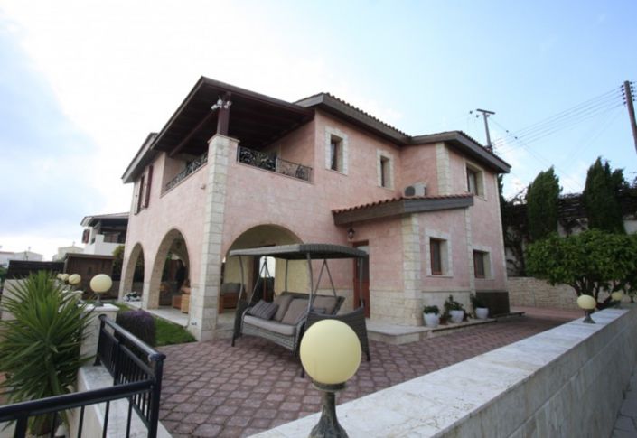 Image No.1-4 Bed Villa for sale