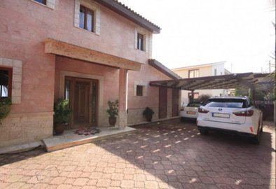 Detached Villa For Sale  in  Tsada