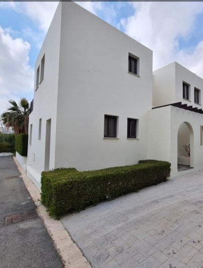 Image No.1-3 Bed Villa for sale