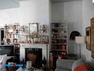 A Vintage 3 bedroom Stone Property in Armou is for Sale