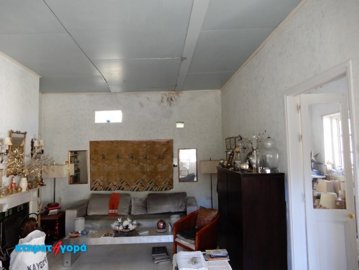 A Vintage 3 bedroom Stone Property in Armou is for Sale