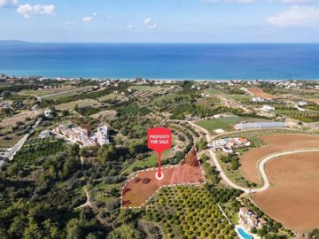 Residential Land  For Sale  in  Argaka