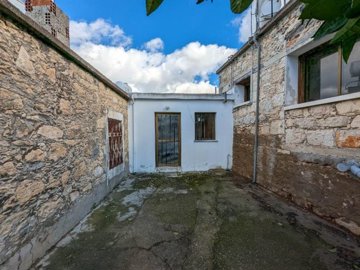 Detached Villa For Sale  in  Lysos