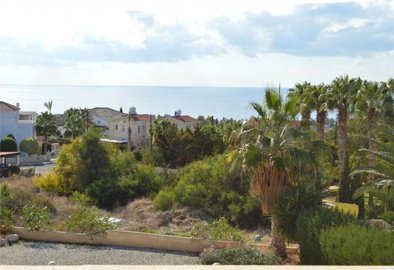 Detached Villa For Sale  in  Sea Caves