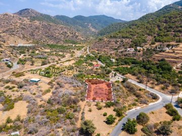 Field - Pomos, Paphos