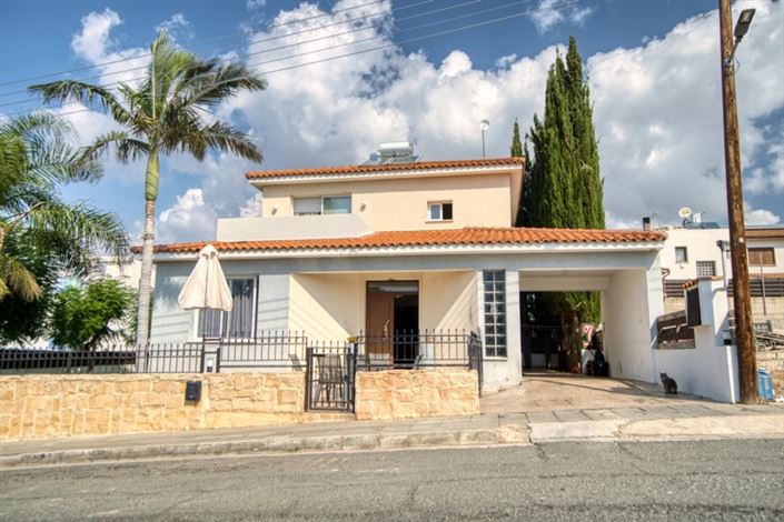 Image No.1-4 Bed Villa for sale