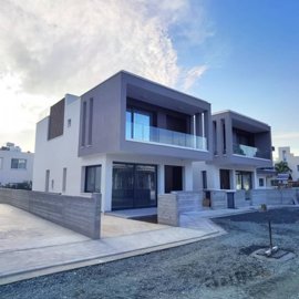 Detached Villa For Sale  in  Select Location