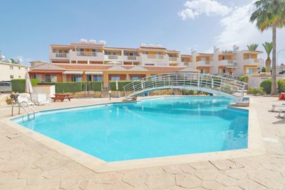 Town House For Sale  in  Peyia Village