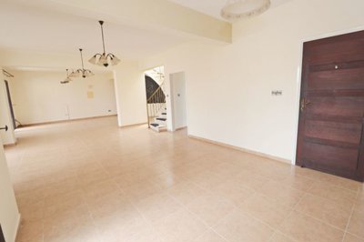 Penthouse For Sale  in  Kato Pafos