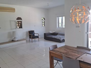 Detached Villa For Sale  in  Kamares