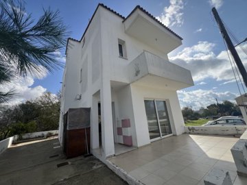 Detached Villa For Sale  in  Tremithousa