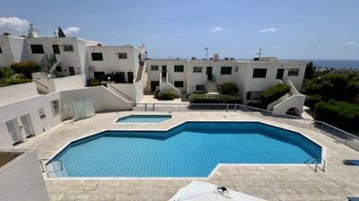 Apartment For Sale  in  Chlorakas