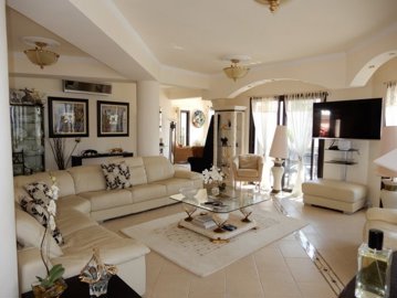 Detached Villa For Sale  in  Select Location