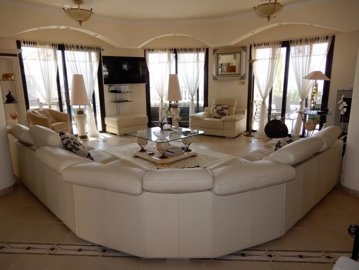 Detached Villa For Sale  in  Select Location