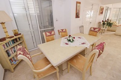 Detached Villa For Sale  in  Sea Caves