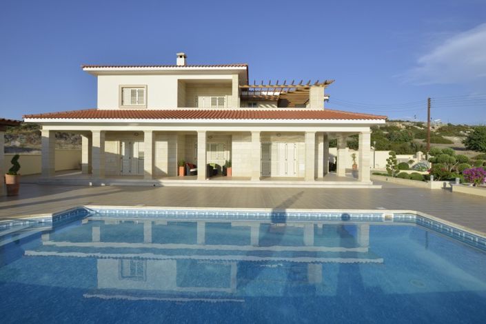 Image No.1-8 Bed Villa for sale