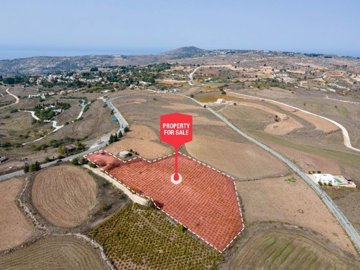 Field - Pano Arodes, Paphos