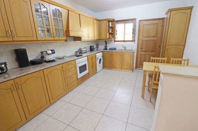 Town House For Sale  in  Empa