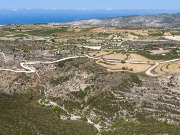 Field - Pano Arodes, Paphos