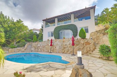 Detached Villa For Sale  in  Kamares