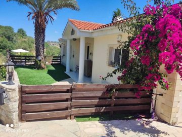 Detached Villa For Sale  in  Tsada