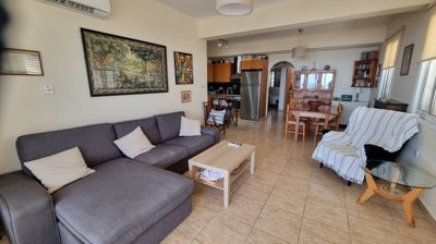 Apartment For Sale  in  Sea Caves