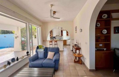 Detached Villa For Sale  in  Armou