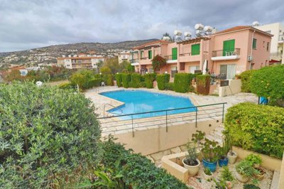 Town House For Sale  in  Peyia Village