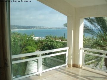 Detached Villa For Sale  in  Coral Bay