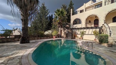 Stunning 3 Bedroom Villa, Kamares Village, Tala, Paphos