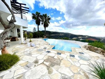 Detached Villa For Sale  in  Tsada