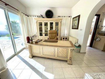 Detached Villa For Sale  in  Tsada