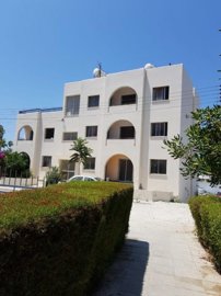 Building For Sale  in  Kato Pafos