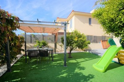 Detached Villa For Sale  in  Anavargos