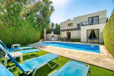 Detached Villa For Sale  in  Kissonerga