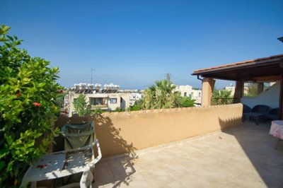 Apartment For Sale  in  Kato Pafos