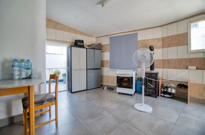 Ground Floor Apartment  For Sale  in  Kato Pafos