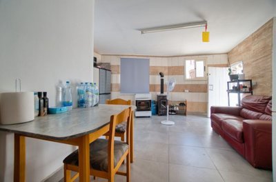 Ground Floor Apartment  For Sale  in  Kato Pafos