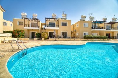 Apartment For Sale  in  Kato Pafos