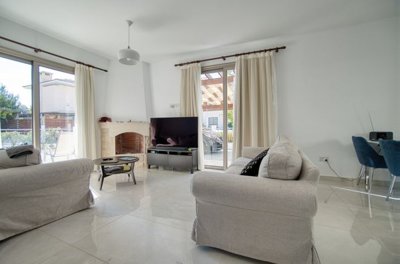 Detached Villa For Sale  in  Kato Pafos