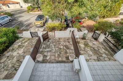 Town House For Sale  in  Kato Pafos