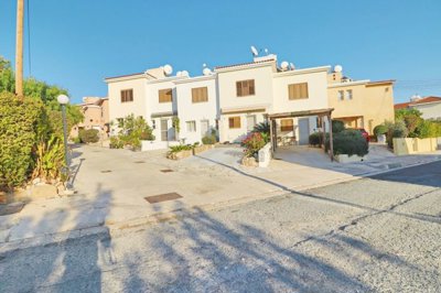 Town House For Sale  in  Peyia Village