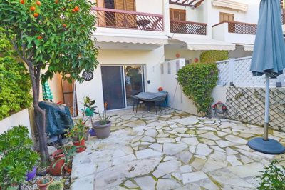 Town House For Sale  in  Peyia Village