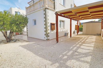 Detached Villa For Sale  in  Peyia Village