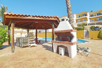 Apartment For Sale  in  Peyia Village