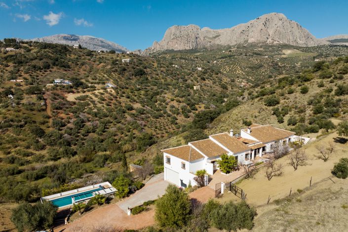 Image No.1-8 Bed Cortijo for sale