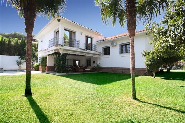 Image No.1-6 Bed Villa for sale