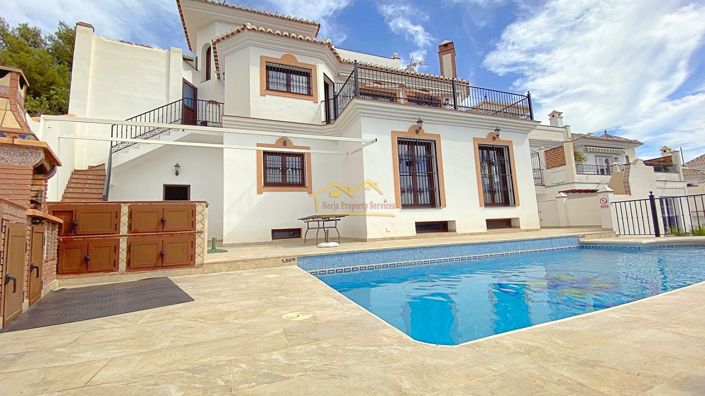 Image No.1-5 Bed Villa for sale