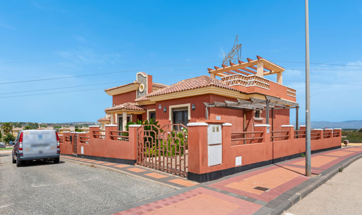 Image No.1-3 Bed Villa for sale